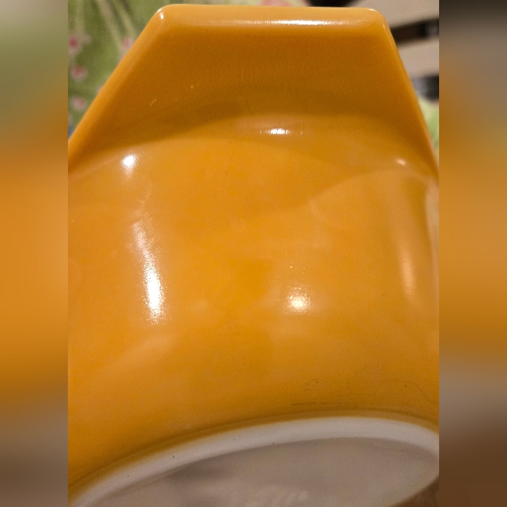 Vintage Pyrex Butterfly Gold #043 - Picture 3 of 9